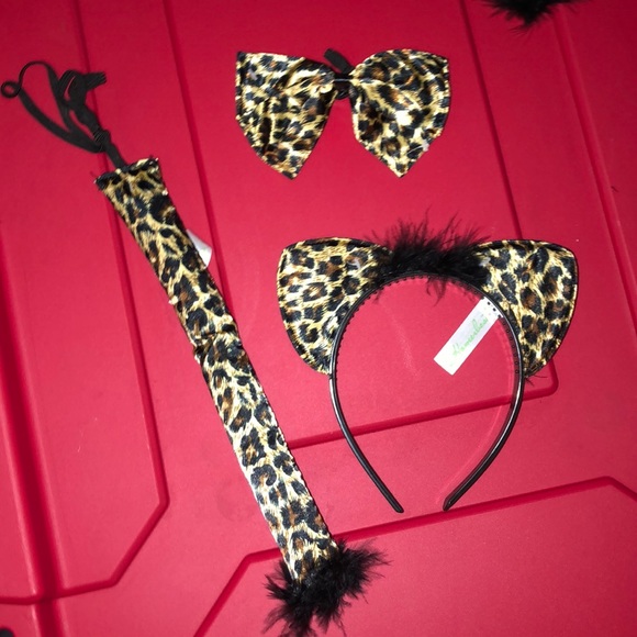 Leopard Ears Headband and Tail - Picture 2 of 3